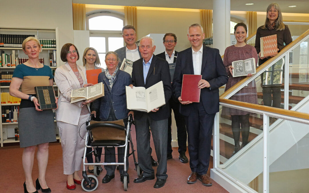 Dr. Onno Feenders’ Künstlerbuchsammlung nun in Oldenburg