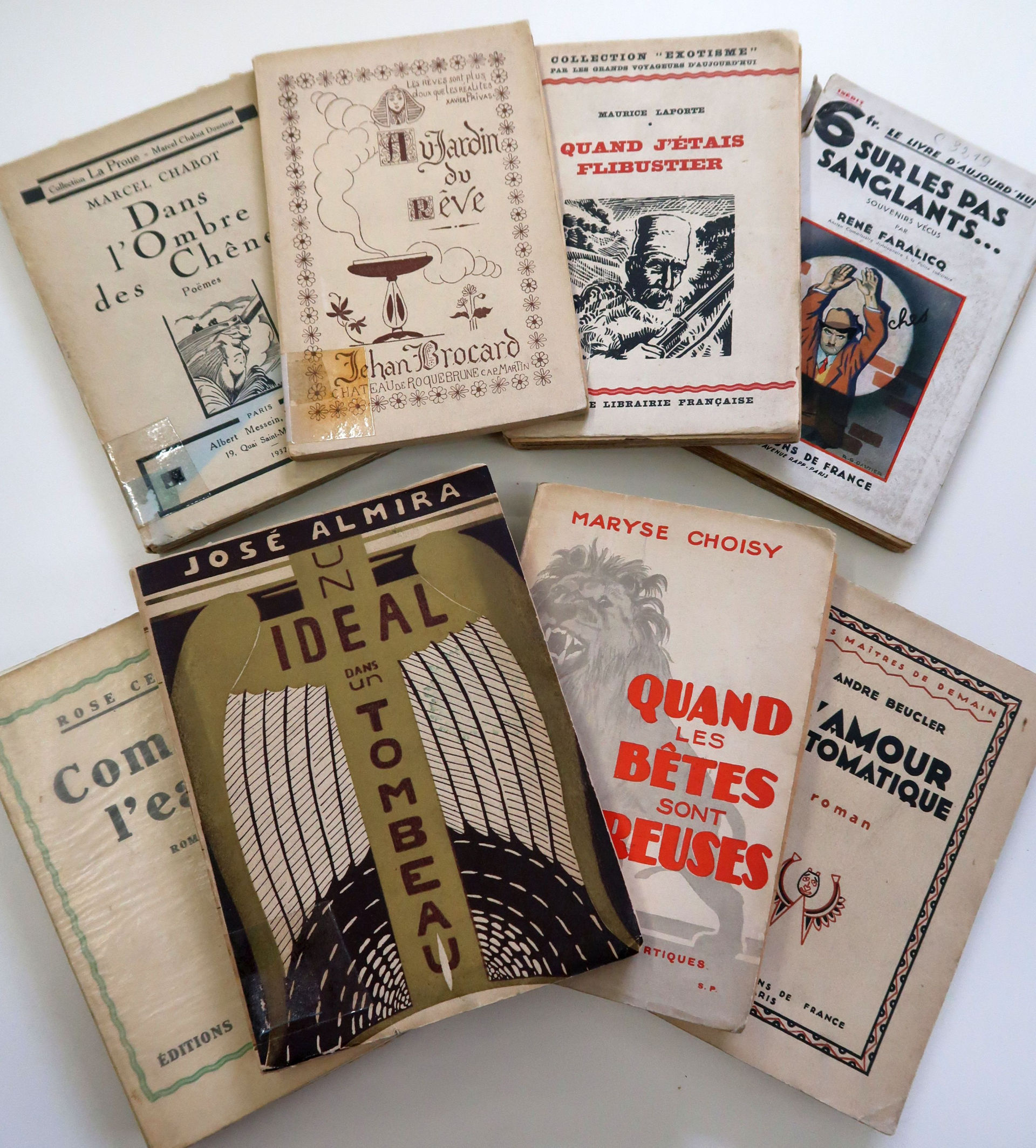 221 Bücher an die Nachfahren von Henry Torrés restituiert