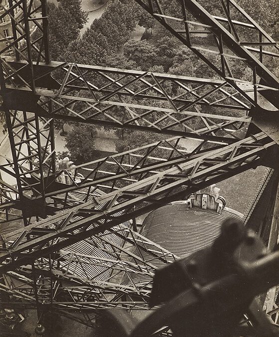Wetzlar präsentiert die Fotopionierin und Autorin Germaine Krull