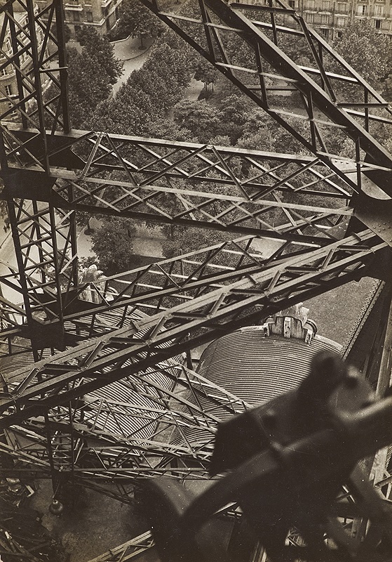Wetzlar präsentiert die Fotopionierin und Autorin Germaine Krull